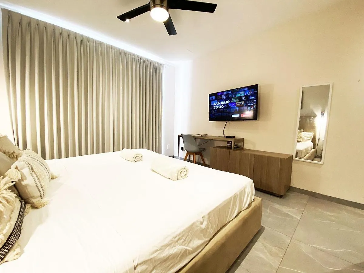 Studio W/Rooftop Pool Only 2 Mins From The Beach بلايا ديل كارمن