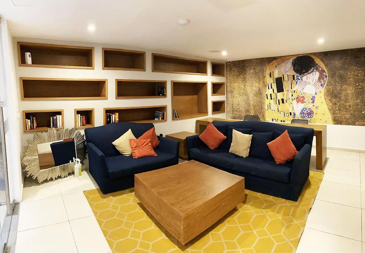 Studio W/Rooftop Pool Only 2 Mins From The Beach Playa del Carmen Mexiko
