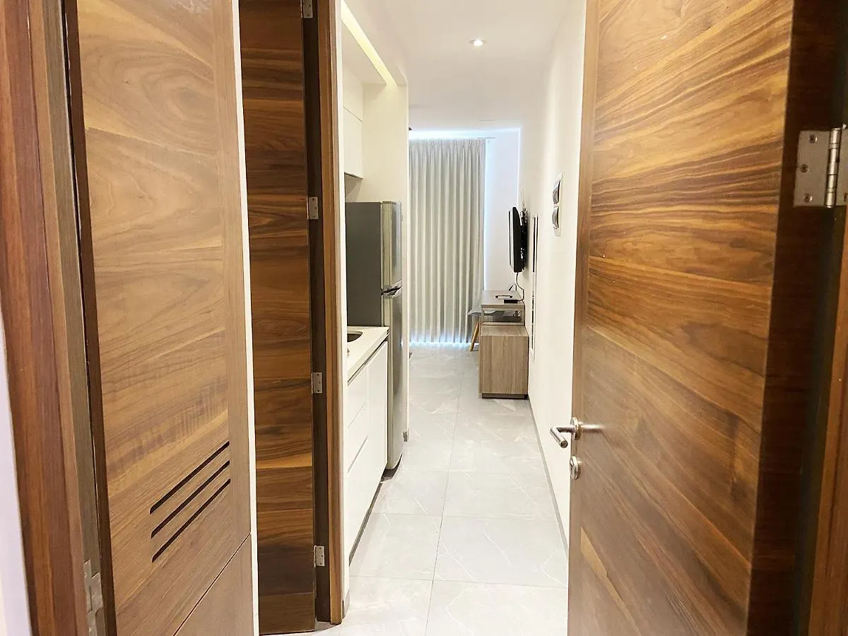 Apartment Studio W/Rooftop Pool Only 2 Mins From The Beach Playa del Carmen Mexiko